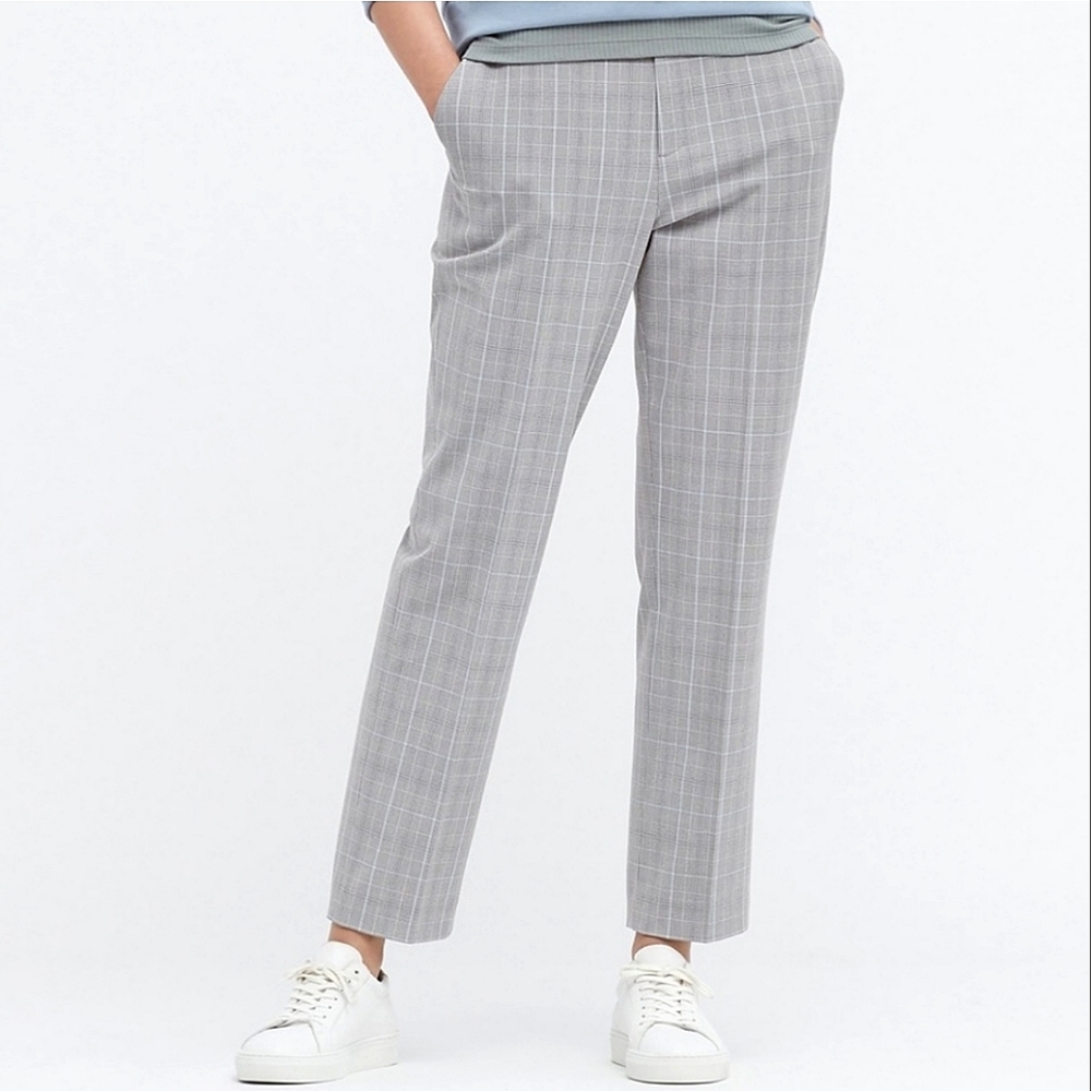 NWT UNIQLO women Smart Ankle Pants 2 way stretch. Size XS